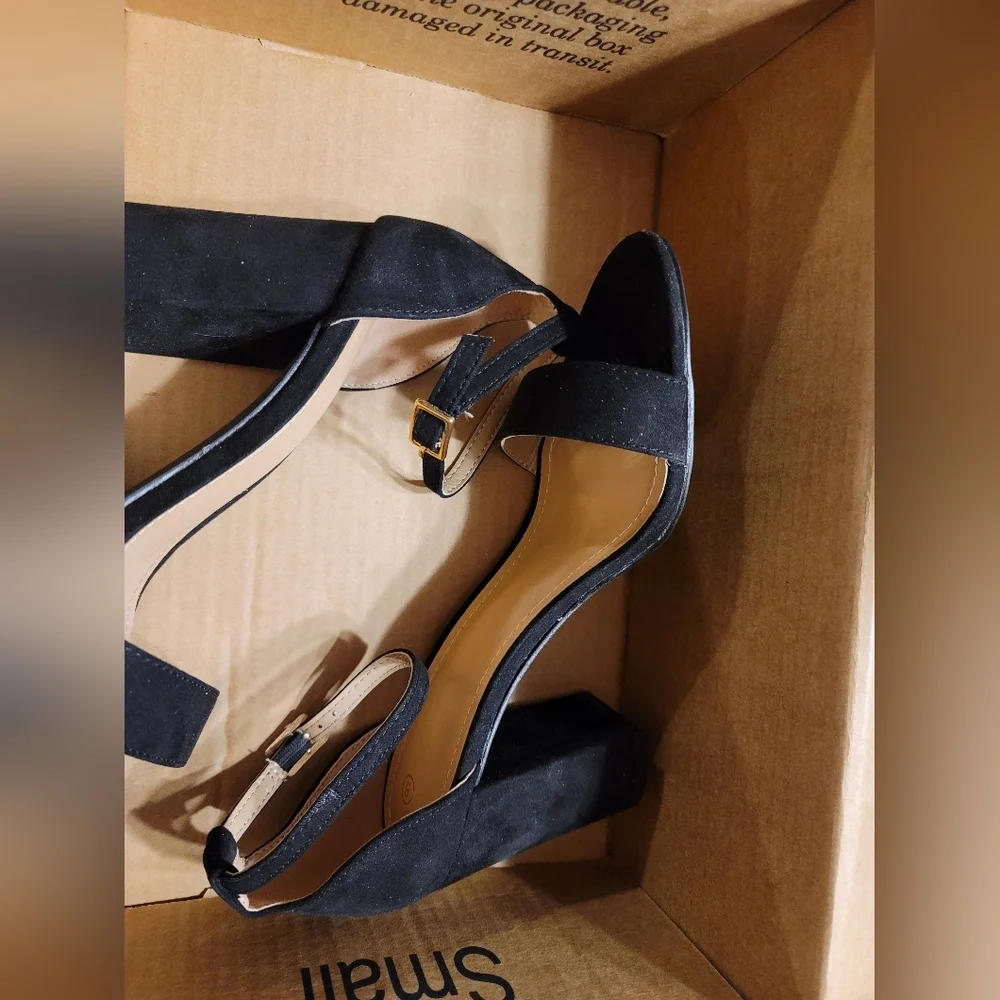 NIB CHUNKY BLOCK HEAL ANKLE STRAP FAUX SUEDE SANDAL SHOE SIZE 8 BLACK - Picture 6 of 12